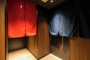 Baño termal público