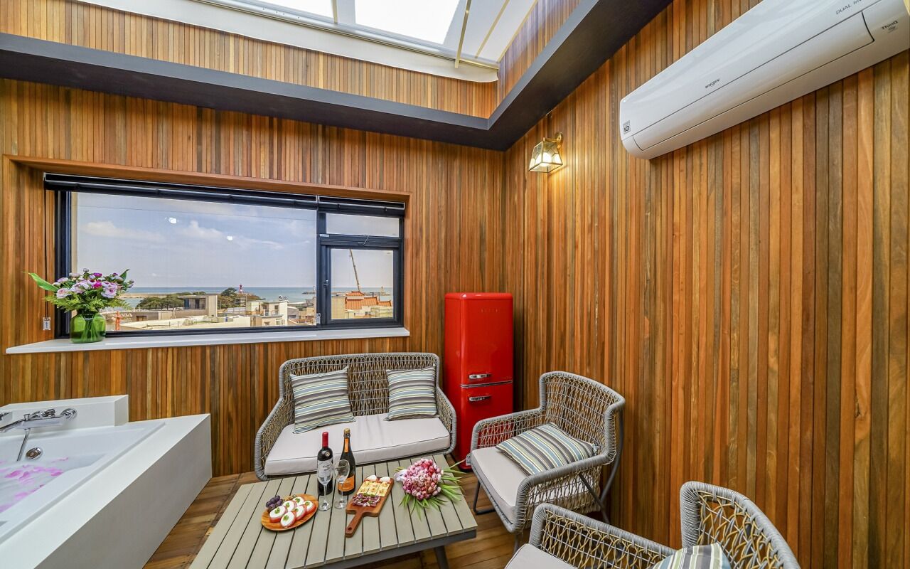 family suite, ocean view (spa, netflix + styler + air purifier) | premium bedding, down duvets, desk, laptop workspace