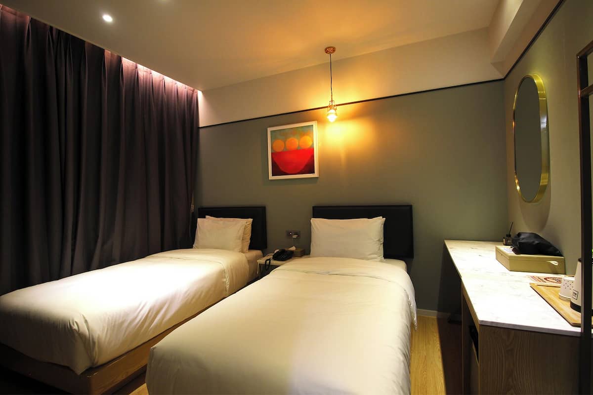 Deluxe Twin Room (Netflix) | Premium bedding, down comforters, desk, laptop workspace