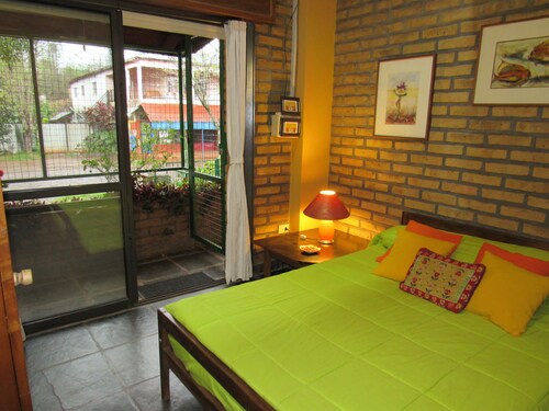 Room-ñau Father for 3 People