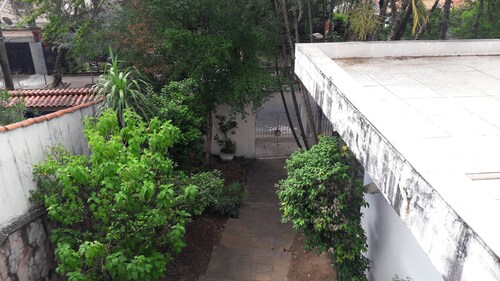 Outstanding Master Double Bedrooms Up to 05 People in a Nice Location