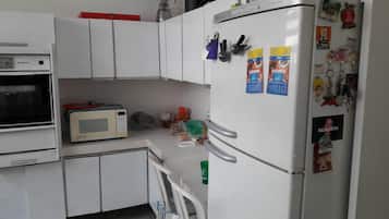 Dormitório compartilhado, 2 quartos, sacada, vista para o jardim | Parte interna
