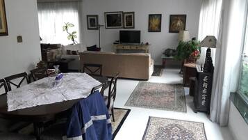 Shared Dormitory, 1 Bedroom, Patio, Garden View | Room amenity
