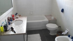 Shared Dormitory, 1 Bedroom, Patio, Garden View | Bathroom