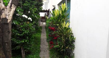 Lavanda - Comfortable Suite in a Cozy House Good Location and Transport -