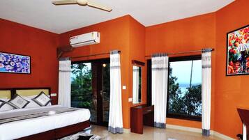 客房, 1 间卧室, 私人游泳池, 花园景观 | 1 多间卧室、办公桌、WiFi