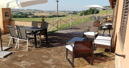 Double Twin Room Private Bathroom for Swimming Pool use