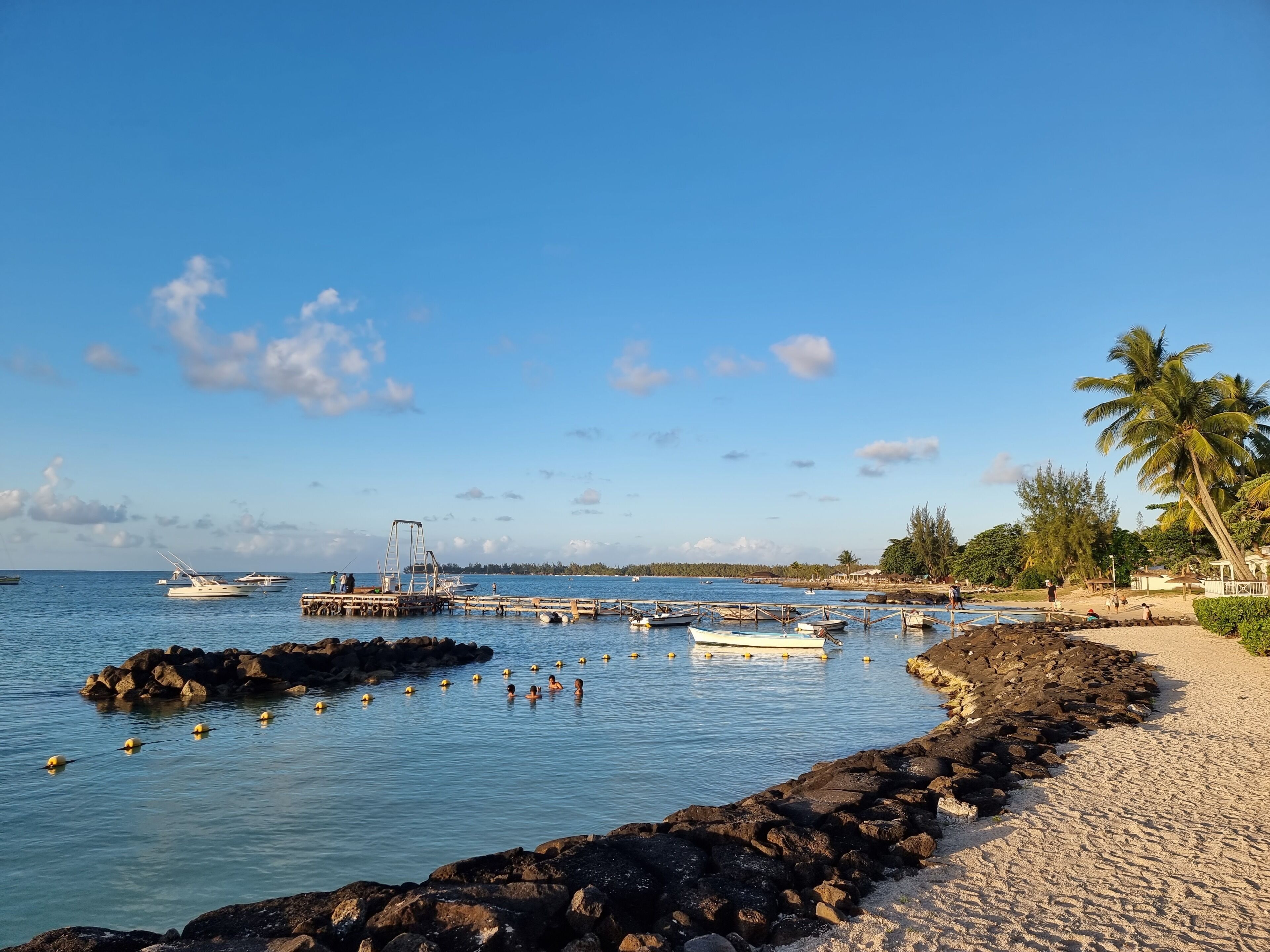 Apartment, 2 Bedrooms, Accessible, Smoking | Beach