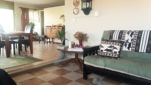Room, 3 Bedrooms | Living room | TV