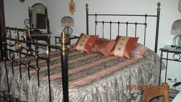 Room, 1 Bedroom, Patio, Ocean View | 1 bedroom, in-room safe, soundproofing, iron/ironing board