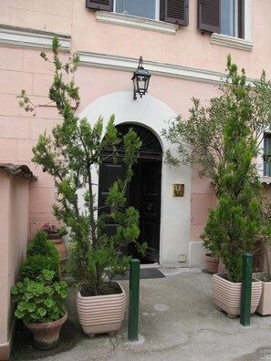 Property grounds - Ciclamino Apartment in Rome (Rome)