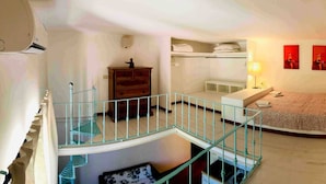 Unclassified image, 2 of 18, button - Ciclamino Apartment in Rome (Rome)