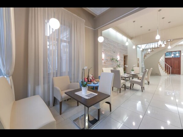 Loft, 1 Bedroom, Terrace | Dining