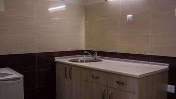 Bungalow, 1 Bedroom, Smoking, Balcony | Bathroom