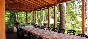 Comfortable Bungalow for two in the Heart of the Forest