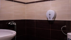 Bathroom - Bungalow in Lovely and Familial Area for 2 or 3 Persons (Petrich)