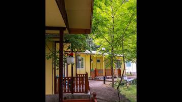 Bungalow, 1 phòng ngủ, hút thuốc, ban công | Vườn