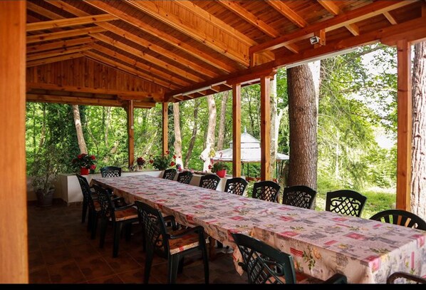 Bungalow, 1 habitación, para fumadores, balcón | Terraza o patio