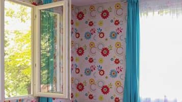 Bungalow, 1 makuuhuone, tupakointi sallittu, parveke | 1 makuuhuone