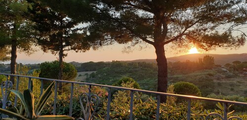 Tuscan Villa, Private Pool and Tennis Court Garden,wi-fi, Ac, Pet Friendly