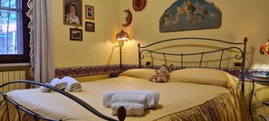 Biệt thự, 5 phòng ngủ, hồ bơi riêng, quang cảnh vườn | 5 phòng ngủ, bàn ủi/dụng cụ ủi quần áo, bộ trải giường 