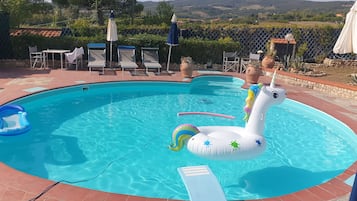 Villa, 5 camere da letto, piscina privata, vista giardino | Piscina | Piscina all'aperto