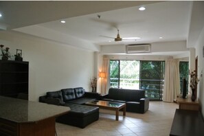 Apartment, 1 Bedroom | Interior - View Talay 2A Floor 2 Room 5051 (Pattaya)