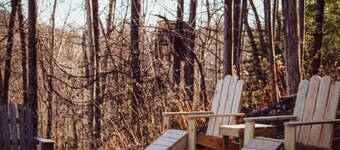 Cozy Cabin w/Hot-Tub In The Beautiful Mountains of North Carolina,
Pet Friendly!