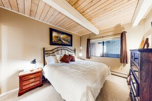 2 bedrooms, Internet, bed sheets