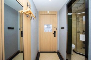 Bathroom - Greentree Inn Shanghai Luojing Express Hotel (Shanghai)