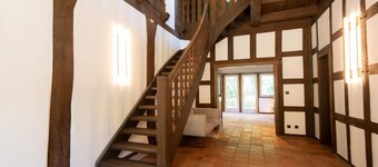 NEW: Waldhaus. Stylish half-timbered house + barrel sauna