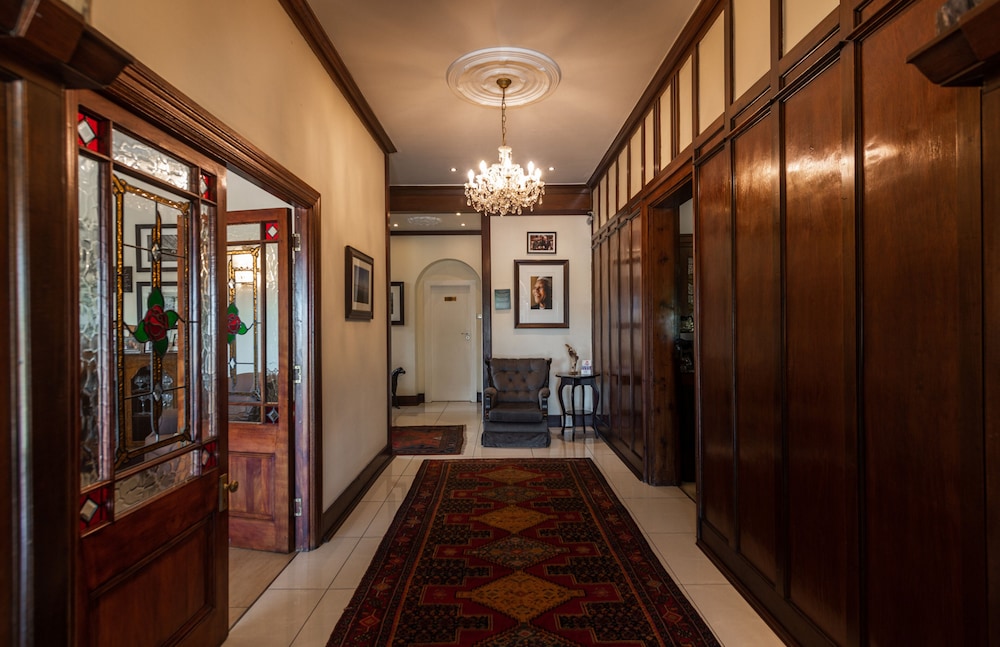 Albion Manor Guest House photo 6