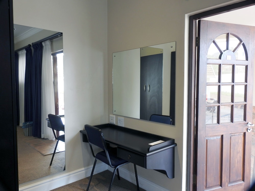 Albion Manor Guest House photo 7