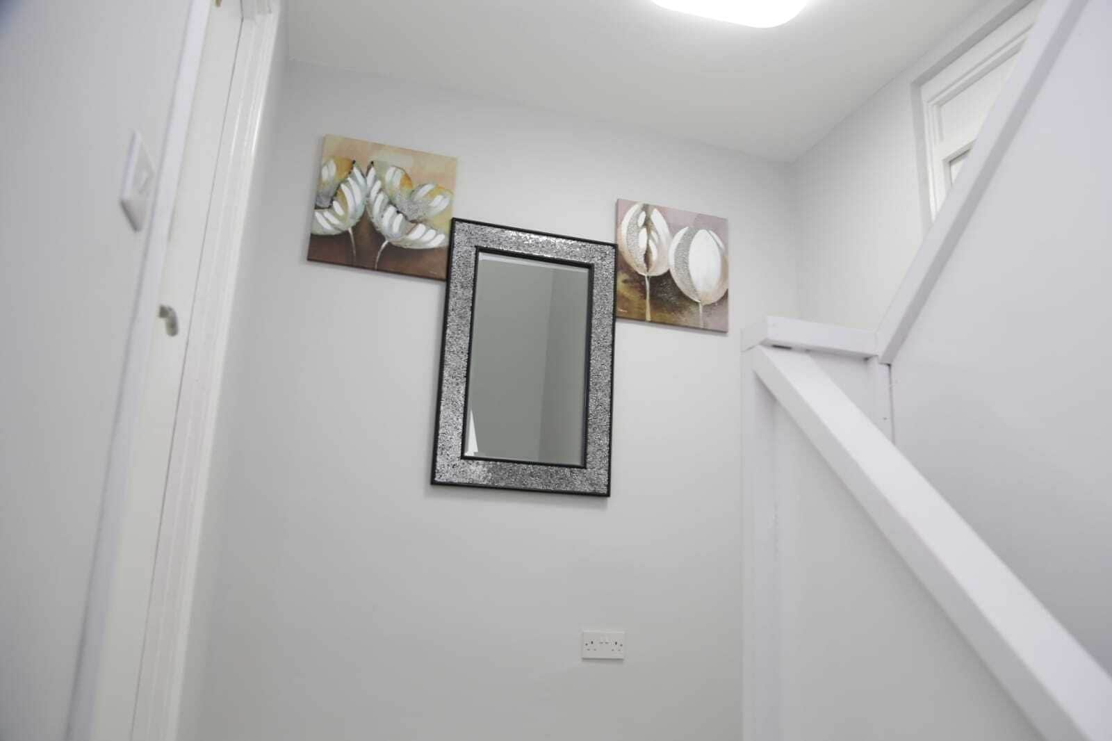 House | 4 bedrooms, free WiFi, bed sheets