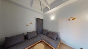 Pengeskab på værelset, individuelt design, skrivebord