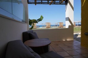 Deluxe Triple Room | Terrace/patio - VIP Apartments (Andravida-Kyllini)