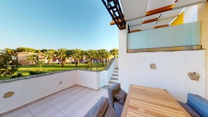 Executive Suite, 2 Bedrooms, Garden View, Garden Area | Terrace/patio