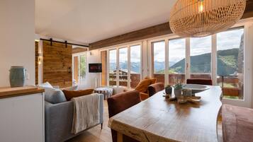 Apartment (2 Bedrooms) | Depan hartanah