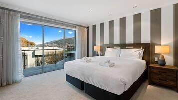 4 Schlafzimmer, BĂŒgeleisen/BĂŒgelbrett, kostenloses WLAN, BettwĂ€sche