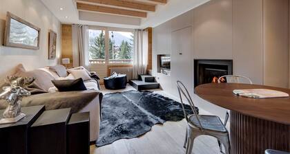 Modern Duplex Apartment Near Slopes with Balcony and Parking