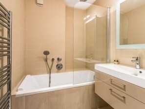 Hair dryer, towels