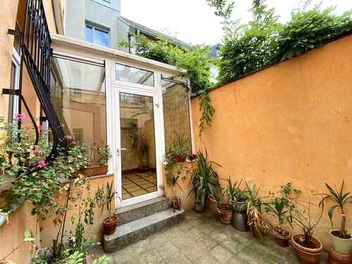 3BR Townhouse W 2Bath Pvt Prkg & Terrace