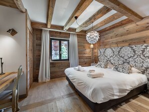 3 bedrooms, free WiFi, bed sheets - Central Val d'Isère Apt - Sauna, Parking, WiFi (Val-d'Isère)