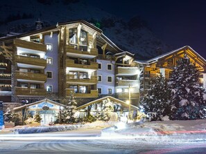 Exterior - Central Val d'Isère Apt - Sauna, Parking, WiFi (Val-d'Isère)
