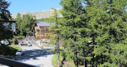 Appartement 3 piĂšces - 8 couchages - Proche pistes et commerces Ă Vars Les Claux