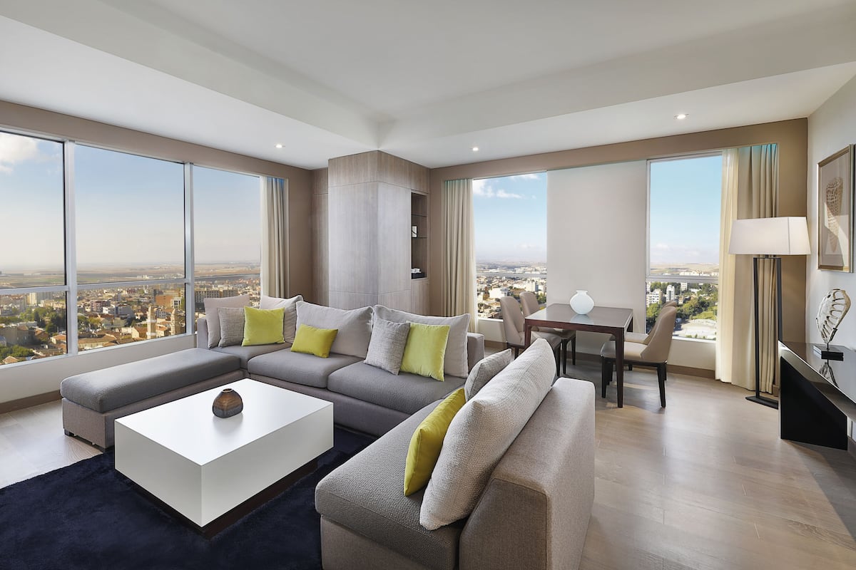 Senior Suite | 1 bedroom, premium bedding, pillow-top beds, minibar