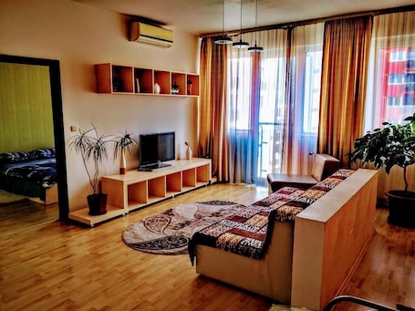 TV. Relaxing & Welcome Apartment Arad