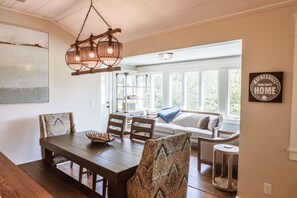 Een televisie, Netflix, Hulu en streamingdiensten