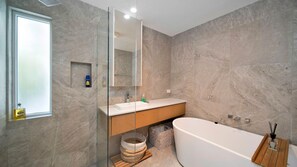 Shower, hair dryer - Byron Sunrise - 4 BR retreat with heated pool (Byron Bay)