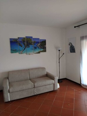 TV, video games, books, stereo - A.E. Stintino Relax House (Stintino)